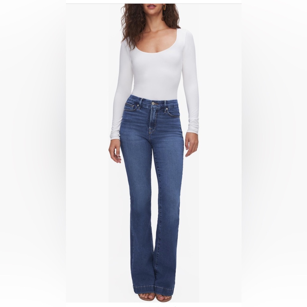 BRAND NEW! Good American Good Legs Flare Jeans (Blue305) Regular